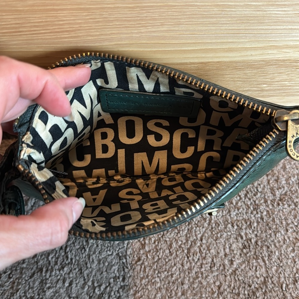 Marc By Marc Jacobs Green Wristlet - Picture 4 of 6